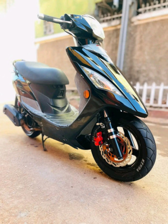 scooter-kymco-g5-150-injection-en-excellent-etat-big-0