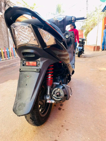 scooter-kymco-g5-150-injection-en-excellent-etat-big-1